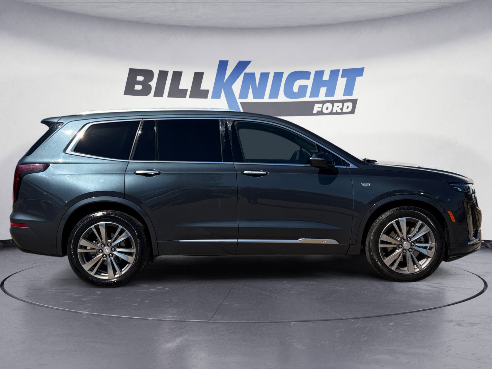 Used 2021 Cadillac XT6 Premium Luxury FWD image 6
