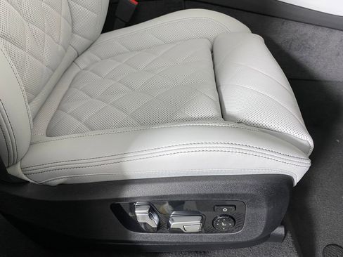 New 2026 BMW X5 sDrive40i w/ M Sport Package image 33