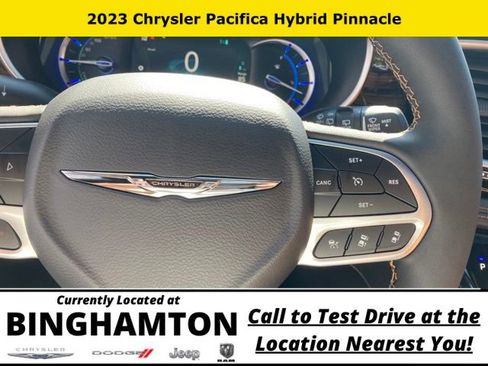 New 2023 Chrysler Pacifica Pinnacle image 12