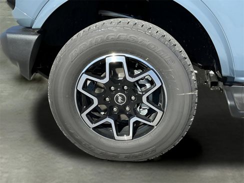 New 2025 Ford Bronco Outer Banks image 39