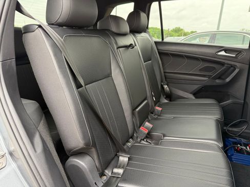 Used 2022 Volkswagen Tiguan SE R-Line image 24