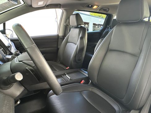 Used 2024 Honda Odyssey EX-L image 29