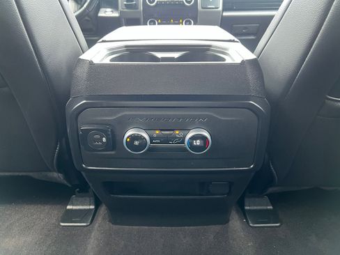 Used 2021 Ford Expedition XLT RWD image 21