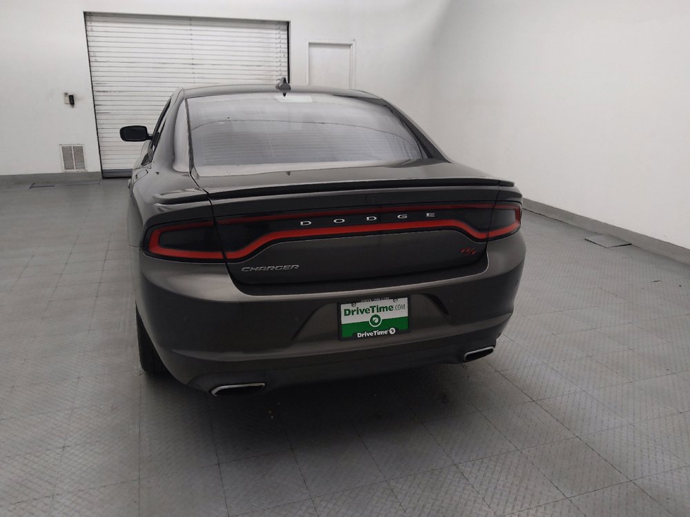 Used 2016 Dodge Charger R/T RWD image 6