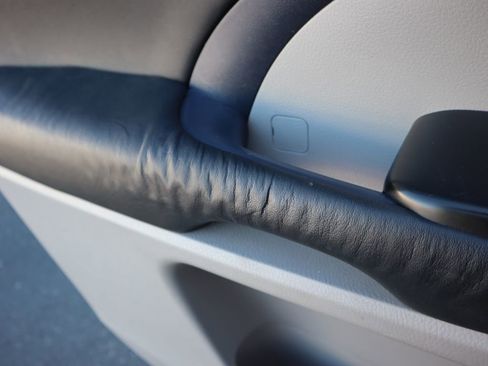 Used 2014 Toyota Highlander Limited image 21