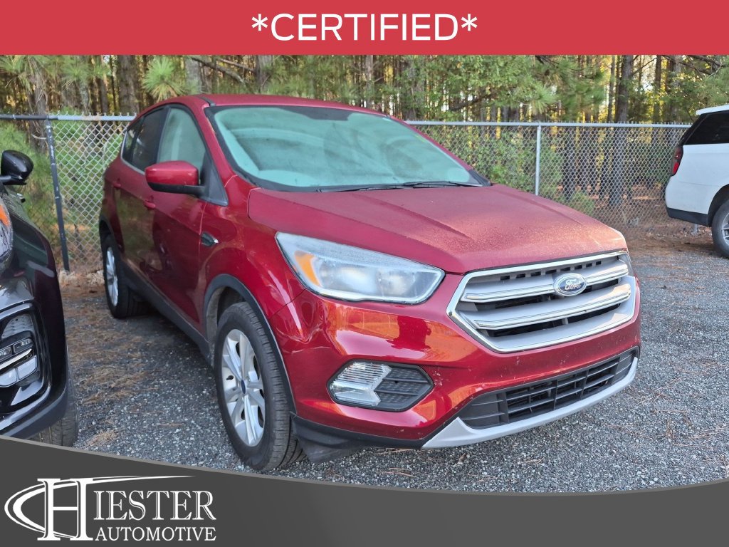 Used 2017 Ford Escape SE FWD image 1