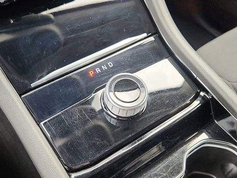 Used 2023 Jeep Grand Cherokee Laredo AWD/4WD image 15