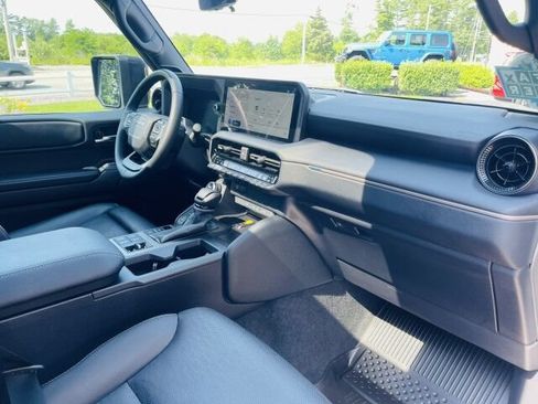 Used 2025 Toyota Land Cruiser w/ Premium Package AWD/4WD image 10