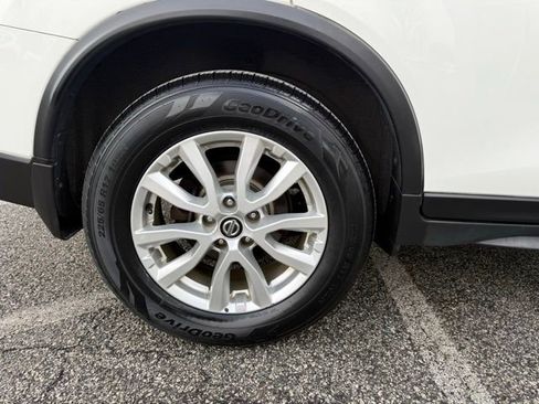 Used 2020 Nissan Rogue S w/ Special Edition Package image 14