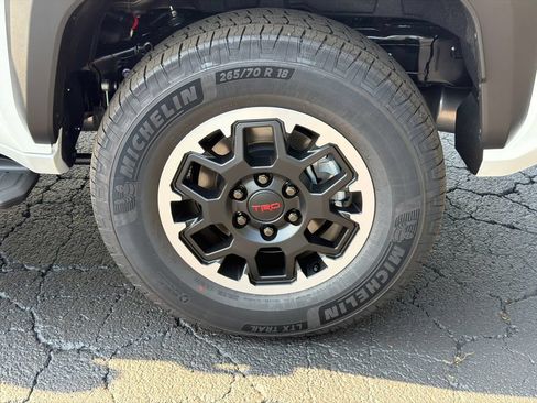 New 2026 Toyota 4Runner Limited AWD/4WD image 21