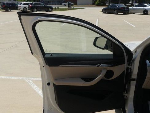 Used 2020 BMW X2 xDrive28i w/ Convenience Package AWD/4WD image 9