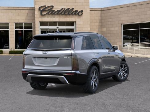 New 2026 Cadillac Vistiq Luxury w/ LPO, Floor Liner Package AWD/4WD image 4