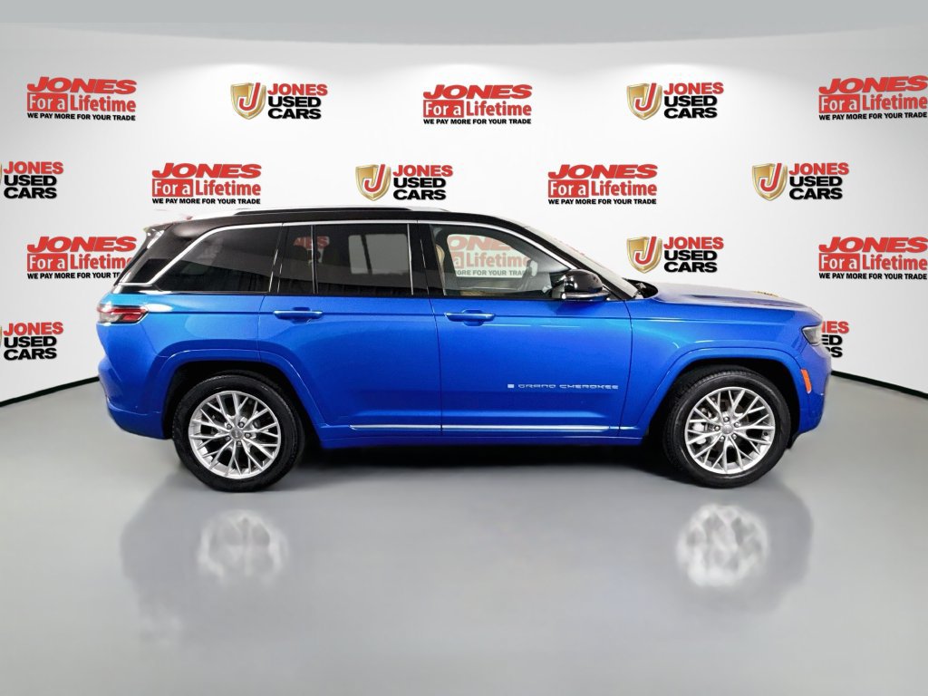 Used 2023 Jeep Grand Cherokee Summit AWD/4WD image 18