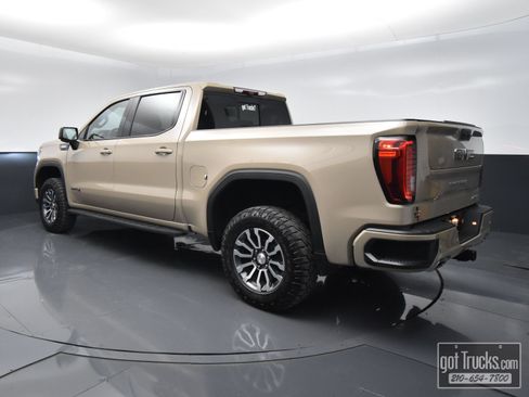 Used 2023 GMC Sierra 1500 AT4 w/ AT4 Premium Package AWD/4WD image 5