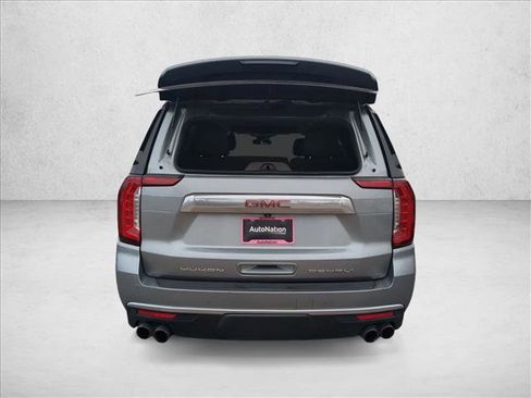 Used 2023 GMC Yukon Denali image 7