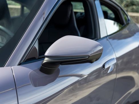 Used 2025 Porsche Taycan RWD image 19