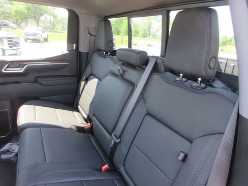 New 2026 GMC Sierra 1500 Elevation w/ Elevation Premium Package AWD/4WD image 14