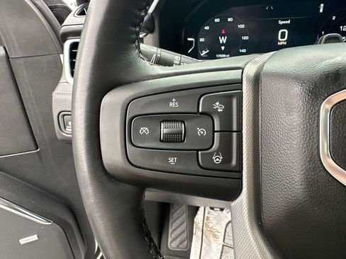 Used 2024 GMC Yukon Denali w/ Denali Reserve Package image 25