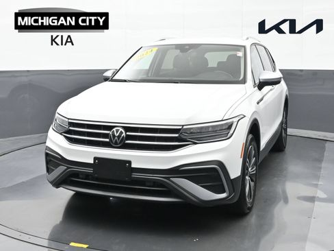 Used 2024 Volkswagen Tiguan Wolfsburg Edition AWD/4WD image 1