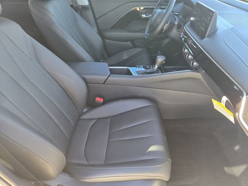 Certified 2025 Acura ADX AWD image 20