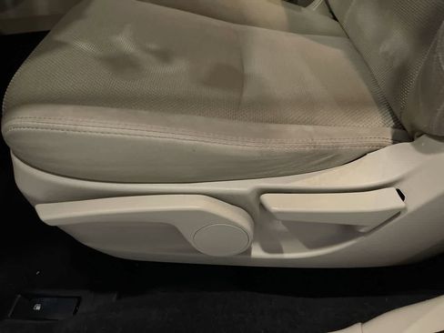 Used 2015 Subaru Crosstrek 2.0i Premium image 12