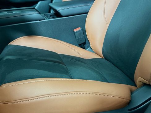 New 2025 MAZDA MAZDA3 Carbon image 9