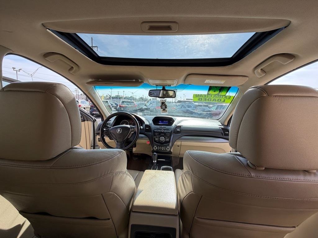 Used 2018 Acura RDX w/ AcuraWatch Plus Package FWD image 17