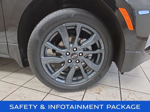 Used 2023 Chevrolet Equinox RS w/ RS Leather Package AWD/4WD image 8