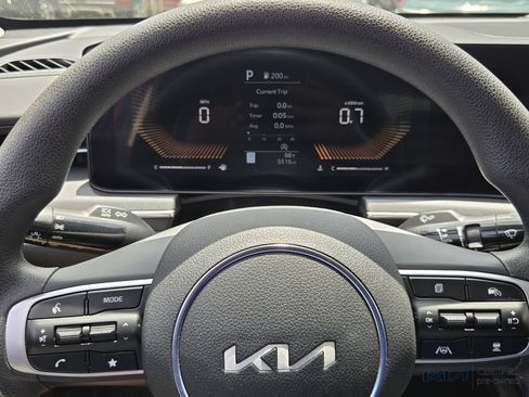 Certified 2025 Kia K5 LXS FWD image 29