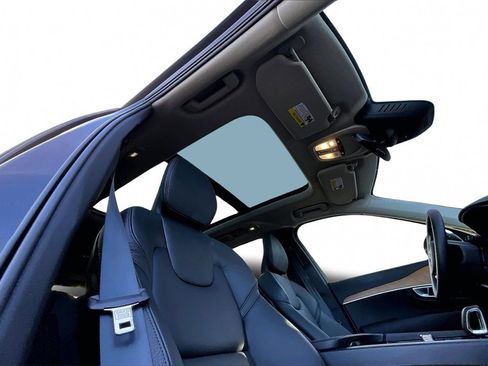 Certified 2023 Volvo XC90 B6 Plus w/ Protection Package Premier image 28