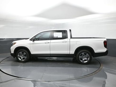 Used 2025 Honda Ridgeline TrailSport image 30