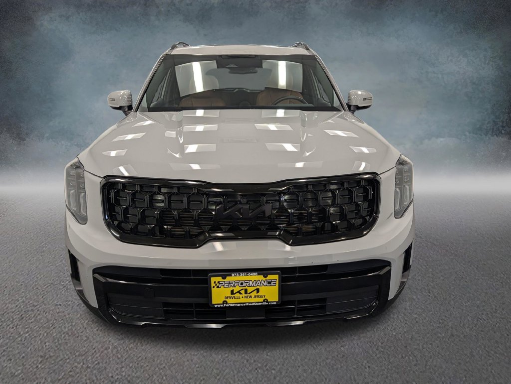 Used 2025 Kia Telluride AWD image 2