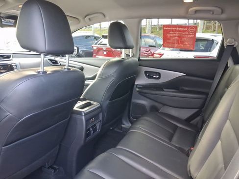 Certified 2023 Nissan Murano SV w/ SV Midnight Edition Package FWD image 8