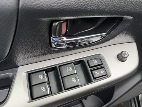 Used 2015 Subaru Crosstrek Touring AWD/4WD image 13