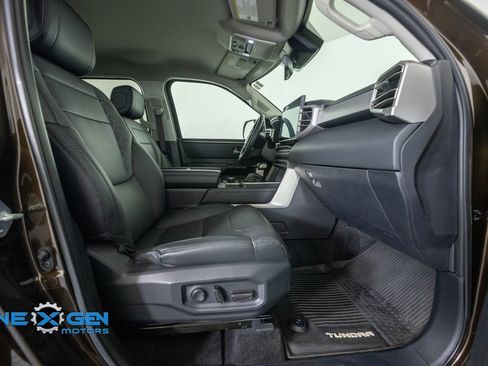 Used 2024 Toyota Tundra Limited AWD/4WD image 43