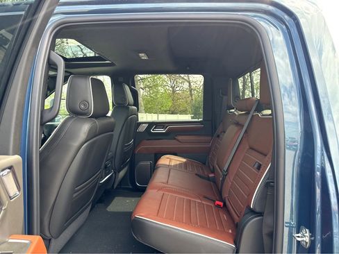 New 2026 GMC Sierra 2500 Denali Ultimate image 7
