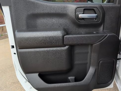 New 2026 Chevrolet Silverado 1500 Custom w/ LPO, Dark Essentials Package image 9