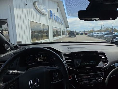 Used 2020 Honda Passport Elite image 2