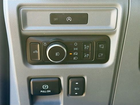 Used 2025 Ford F150 Lariat w/ Equipment Group 501A Mid AWD/4WD image 10