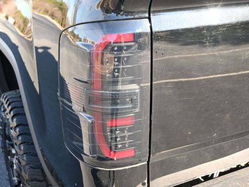 Used 2019 GMC Sierra 3500 Denali w/ Duramax Plus Package image 15