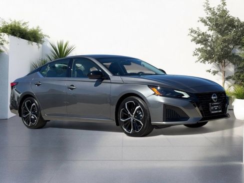 New 2025 Nissan Altima 2.5 SR w/ SR Premium Package image 1