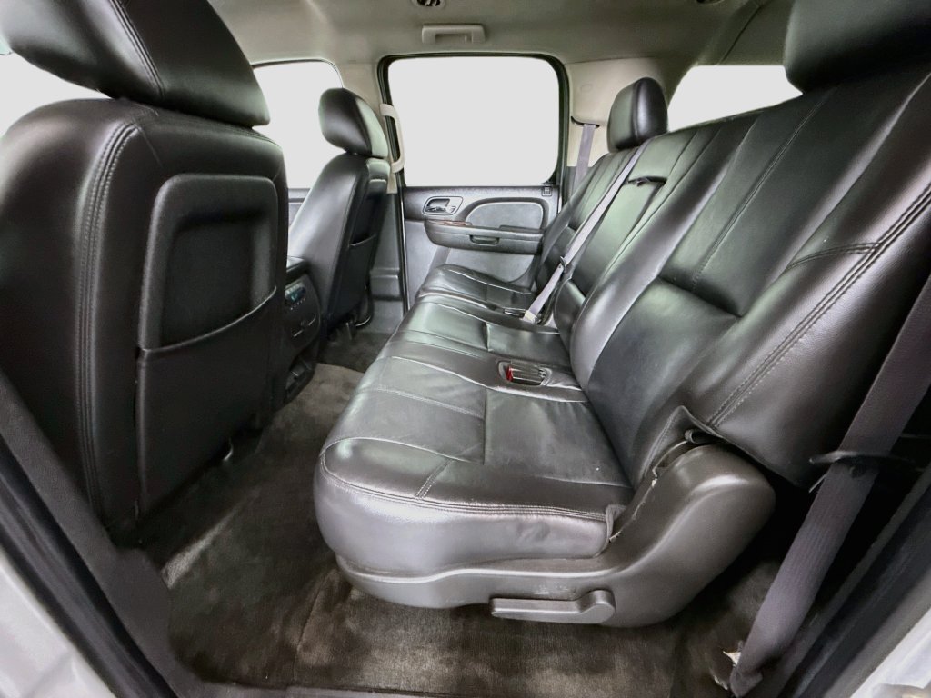 Used 2011 Chevrolet Suburban LT AWD/4WD image 22