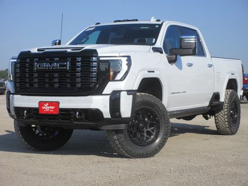 New 2026 GMC Sierra 2500 Denali Ultimate AWD/4WD image 9