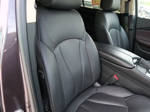 Used 2017 Buick Envision Essence FWD image 30