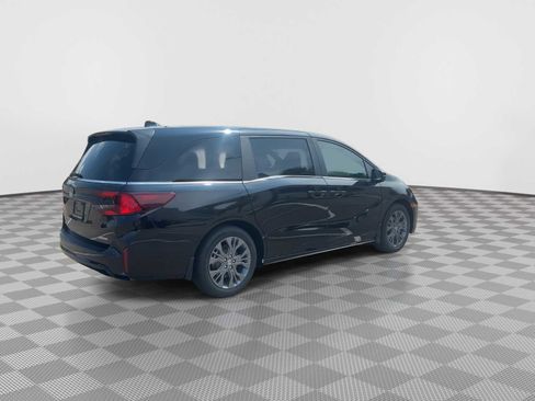 New 2026 Honda Odyssey Touring image 8