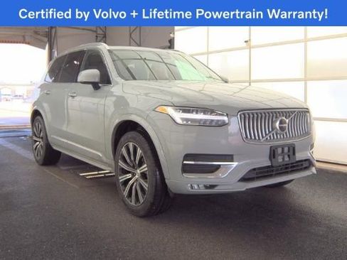 Used 2025 Volvo XC90 B5 Core image 1
