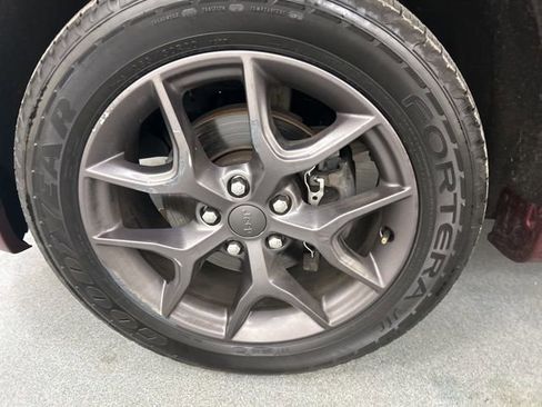 Used 2020 Jeep Grand Cherokee Limited X image 28