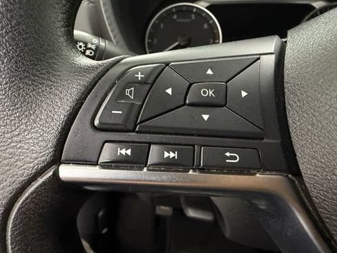 Used 2024 Nissan Sentra SV FWD image 10