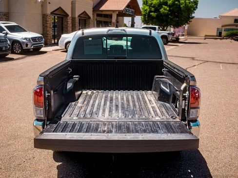 Used 2023 Toyota Tacoma TRD Off-Road AWD/4WD image 38