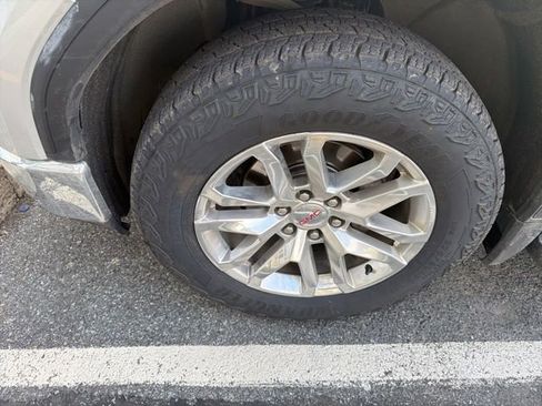 Used 2021 GMC Sierra 1500 SLT w/ SLT Premium Plus Package image 3